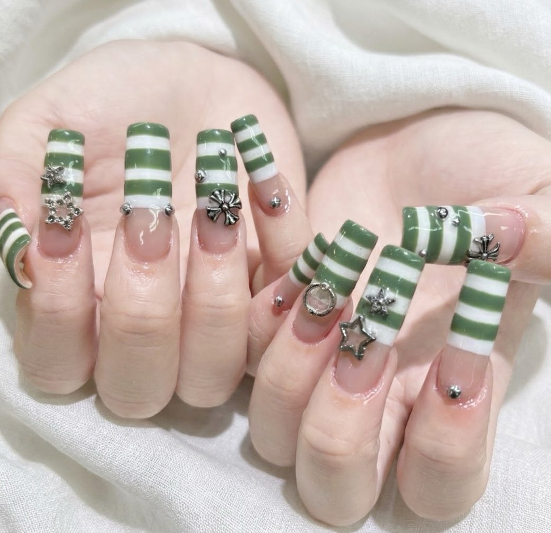 ロング 韓国風ヘア ロング ハンドネイル ハンドケア CHIBI NAIL SALON 船橋のネイルデザイン