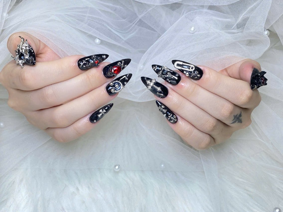 ネイル 長さ出し ジェルネイル 韓国ネイル マグネットネイル 持ち込み ハンドネイル SHE NAILのネイルデザイン