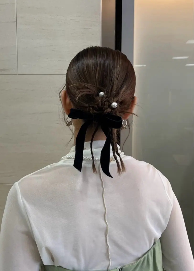ヘアアレンジ 垢抜け小顔レイヤー オリーブ/スミレのヘアスタイル