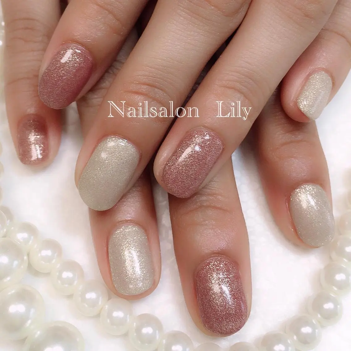 ネイル キラキラネイル ワンカラーネイル Lily*nail 🌻Mii🌻のネイルデザイン