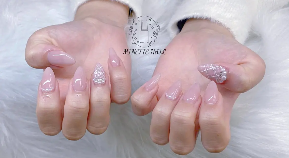 ネイル 長さ出し フレンチネイル ジェルネイル ガラスフレンチ 韓国ネイル ハンドネイル Minette nailHuongのネイルデザイン