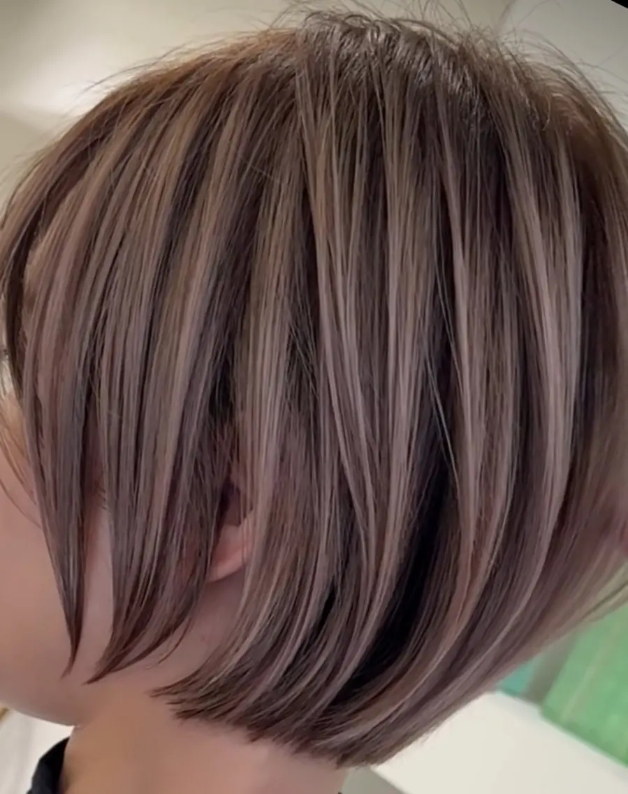 ショート ボブレイヤー ボブ レイヤーカット ハウオリヘア Takahashi のヘアスタイル