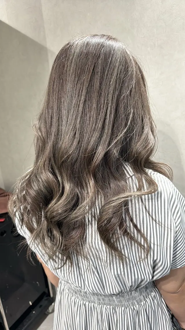ロング カラー シマオカイッセイ 個室サロンaceのヘアスタイル