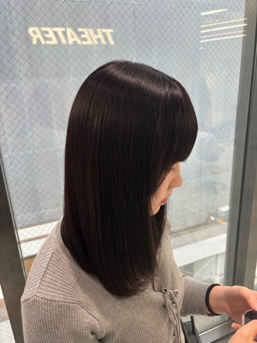 ミディアム 髪質改善 🪅個性派カラー🪅 つぐみのヘアスタイル