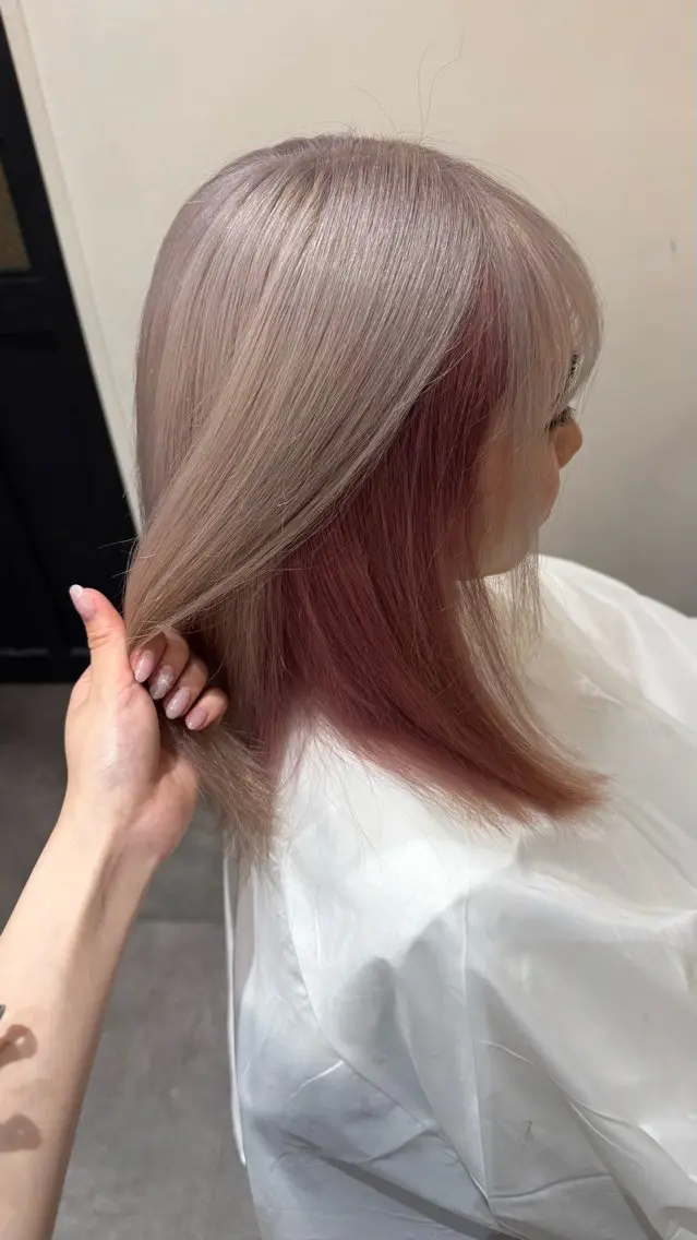 ミディアム カラー 美髪矯正 KASUMIのヘアスタイル