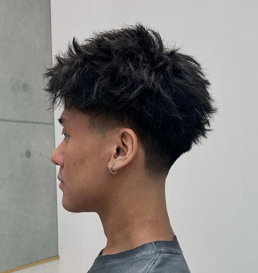ショート パーマ メンズ カット パーマ 岩城 滉成のヘアスタイル