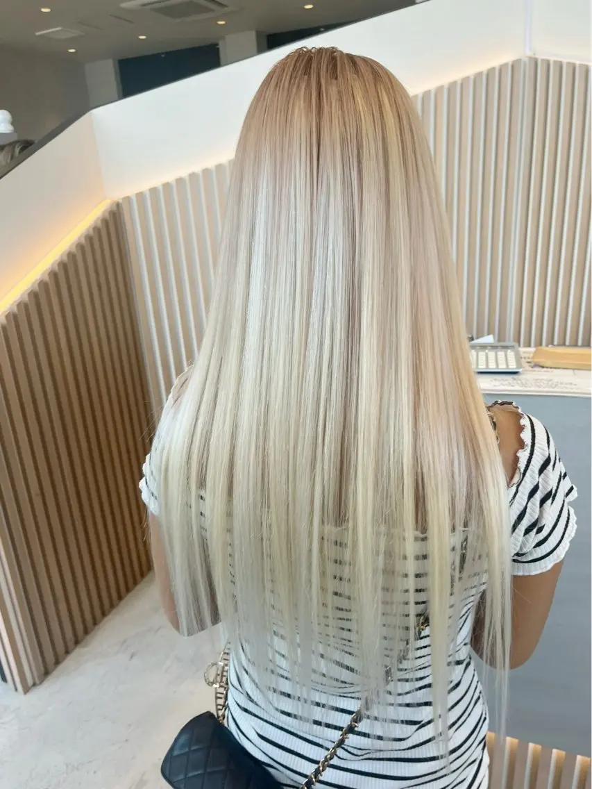 ヘアカラー トリートメント 福島 果音のヘアスタイル