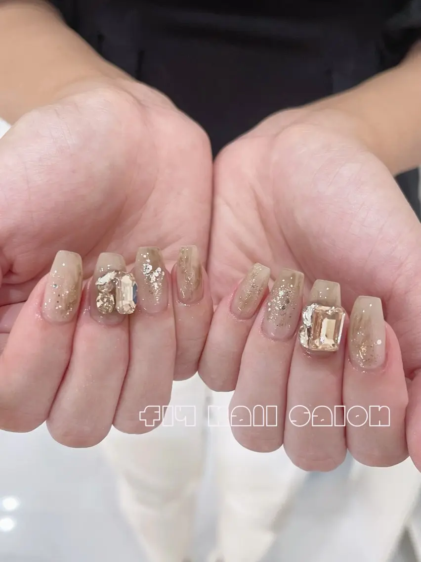 ネイル ハンドネイル FLY Nail Salonのネイルデザイン