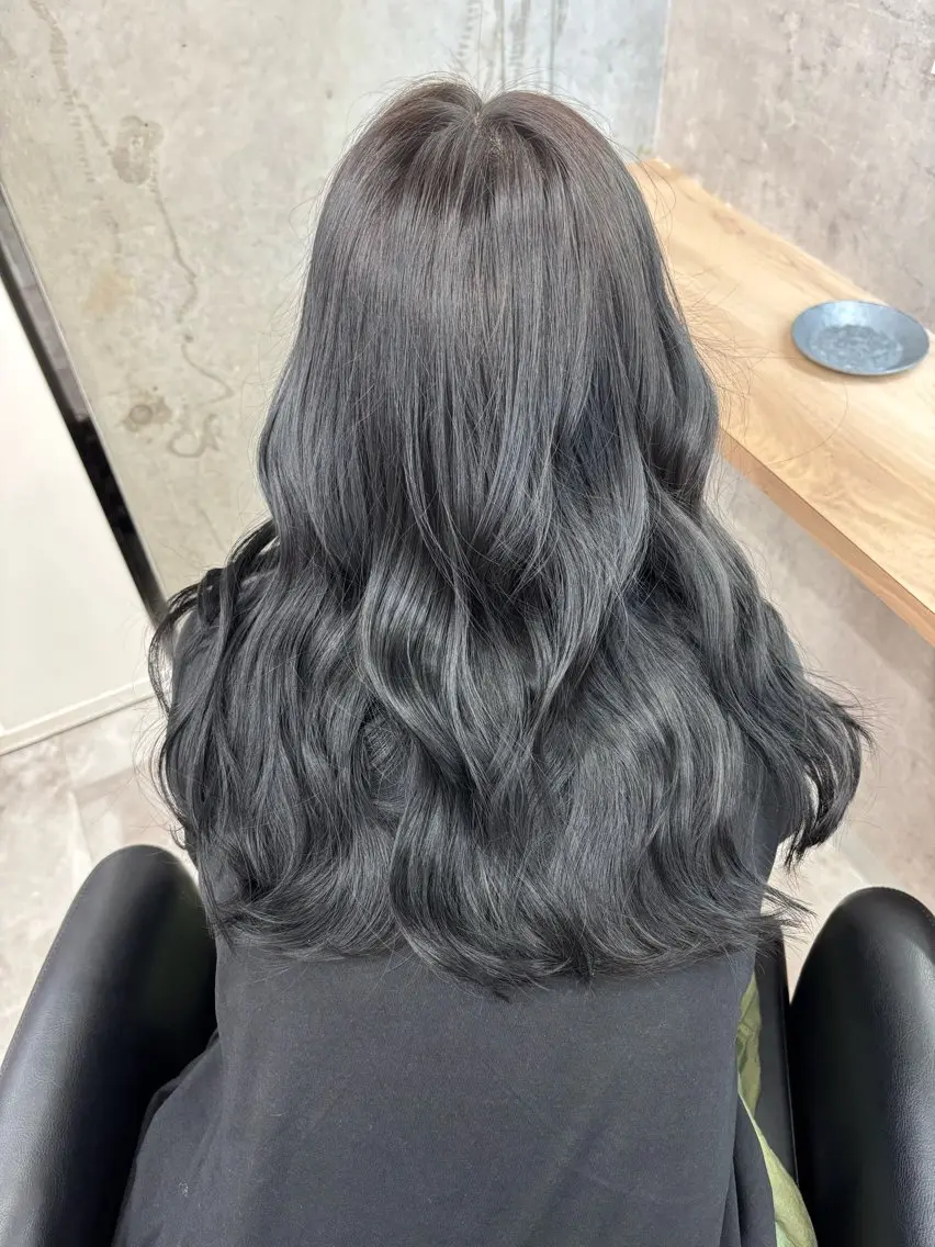ロング 長谷川 日南のヘアスタイル