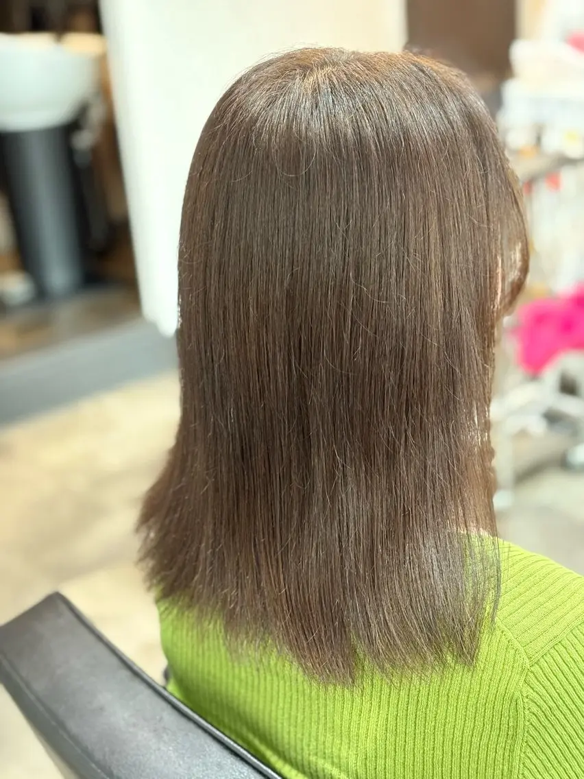 ミディアム 井上 美織のヘアスタイル