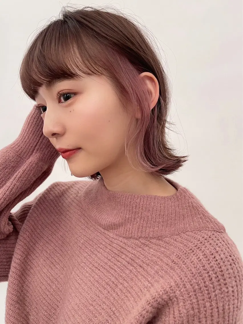 ショート カラー イヤリングカラー ピンクカラー ヘアカラー トリートメント ヘアセット RYOSUKE ハイトーンのヘアスタイル