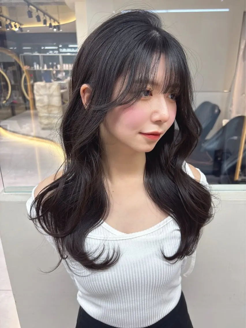 ロング カット ヘアカラー トリートメント 福岡縮毛矯正✨️ ストレート 向井和輝のヘアスタイル