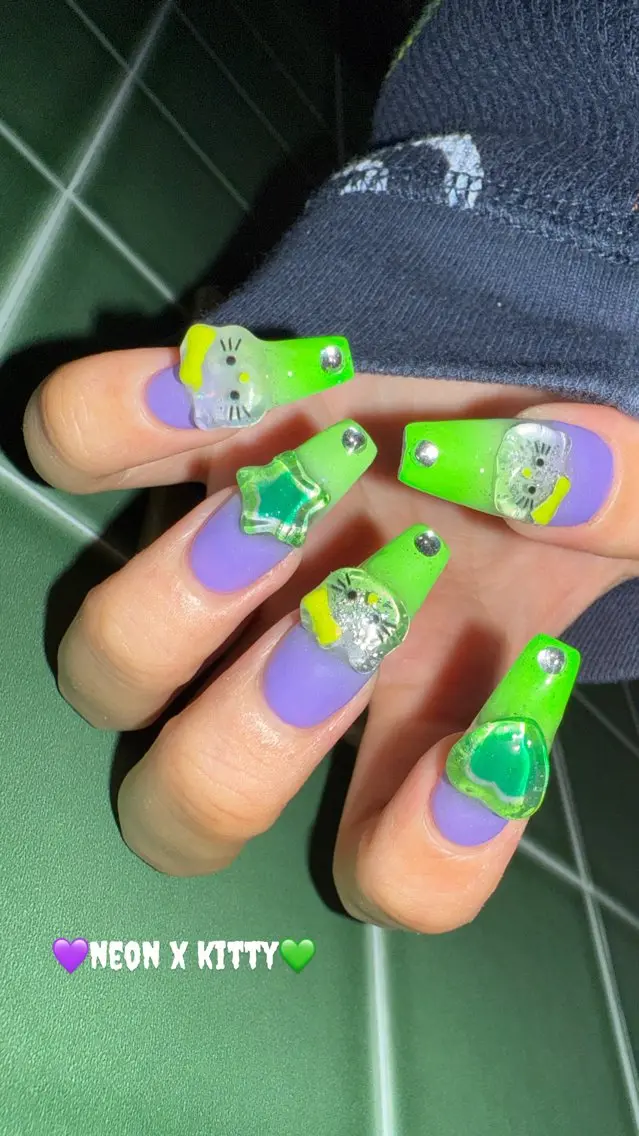ネイル グラデーション ハロウィン ハンドネイル ハンドケア MIDORI 個性派/海外ネイルのネイルデザイン