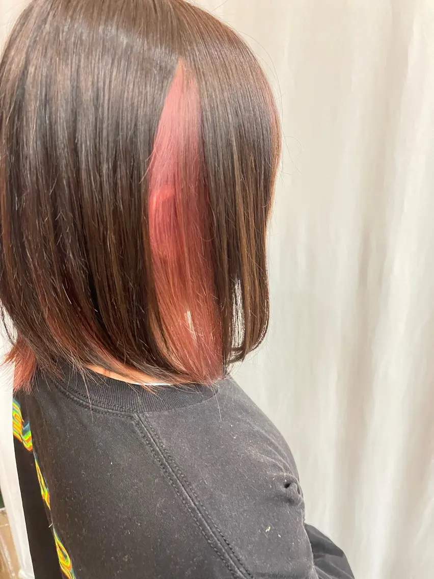 ミディアム カット ヘアカラー 新宅 綾乃のヘアスタイル
