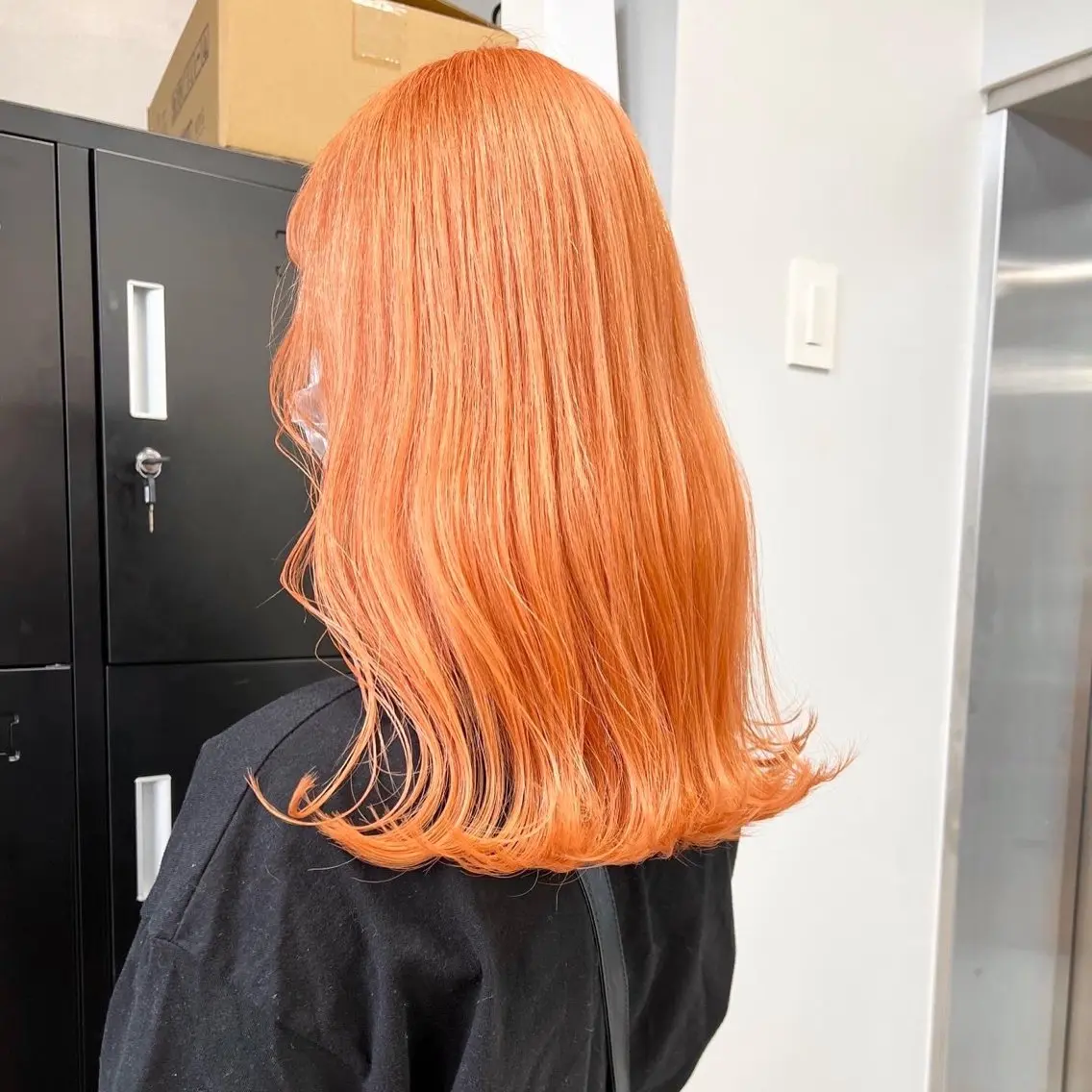 セミロング カラー ブリーチ ヘアカラー サイトウ ダイチのヘアスタイル