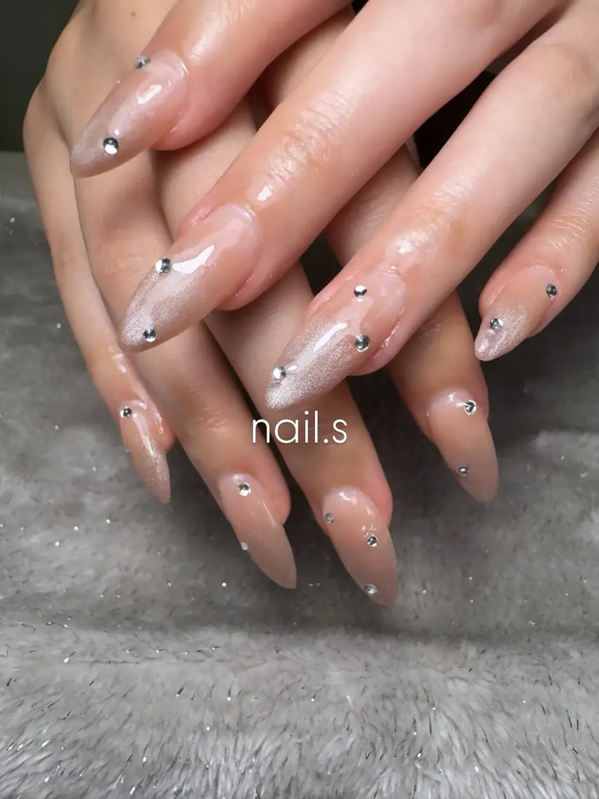 ネイル ブラウン 長さ出し グラデーション ロングネイル マグネットネイル ハンドネイル nail.s misatoのネイルデザイン