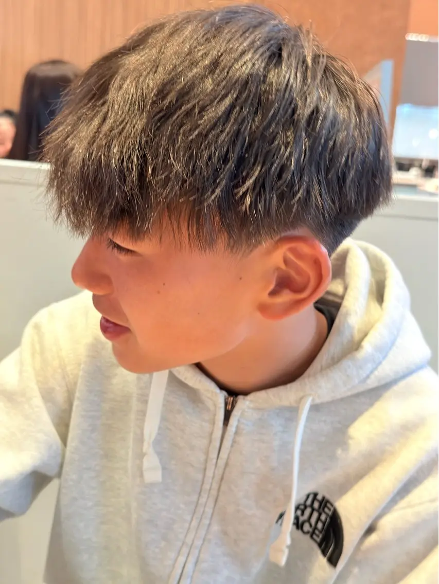 ショート 小森 貫治のヘアスタイル