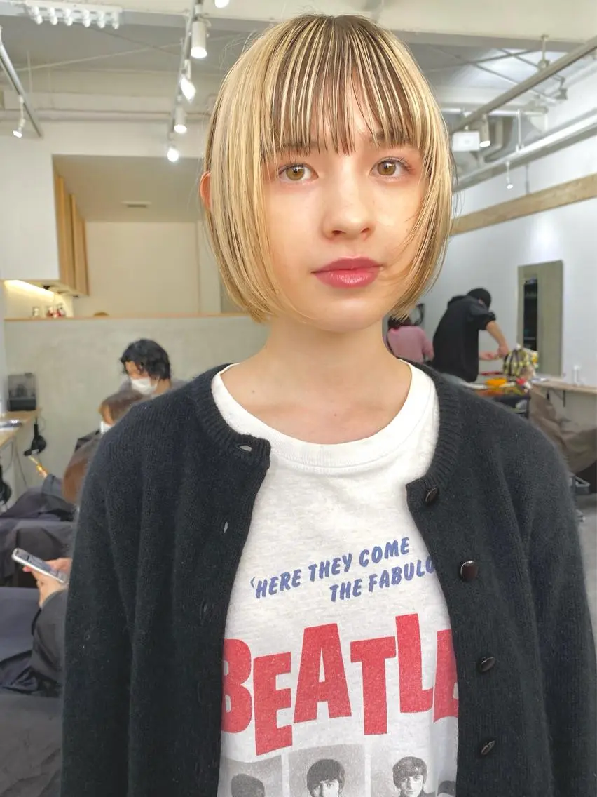 【NEW Menu⏰】カット+ハイケアブリーチ2回+カラー+トリートメントの写真