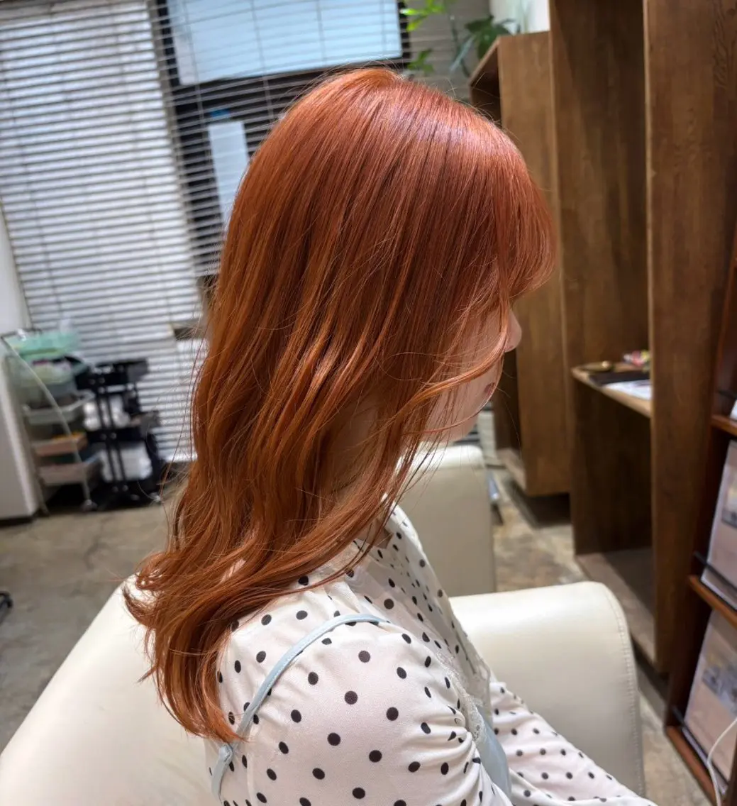 セミロング ヘアカラー miku 🫧のヘアスタイル