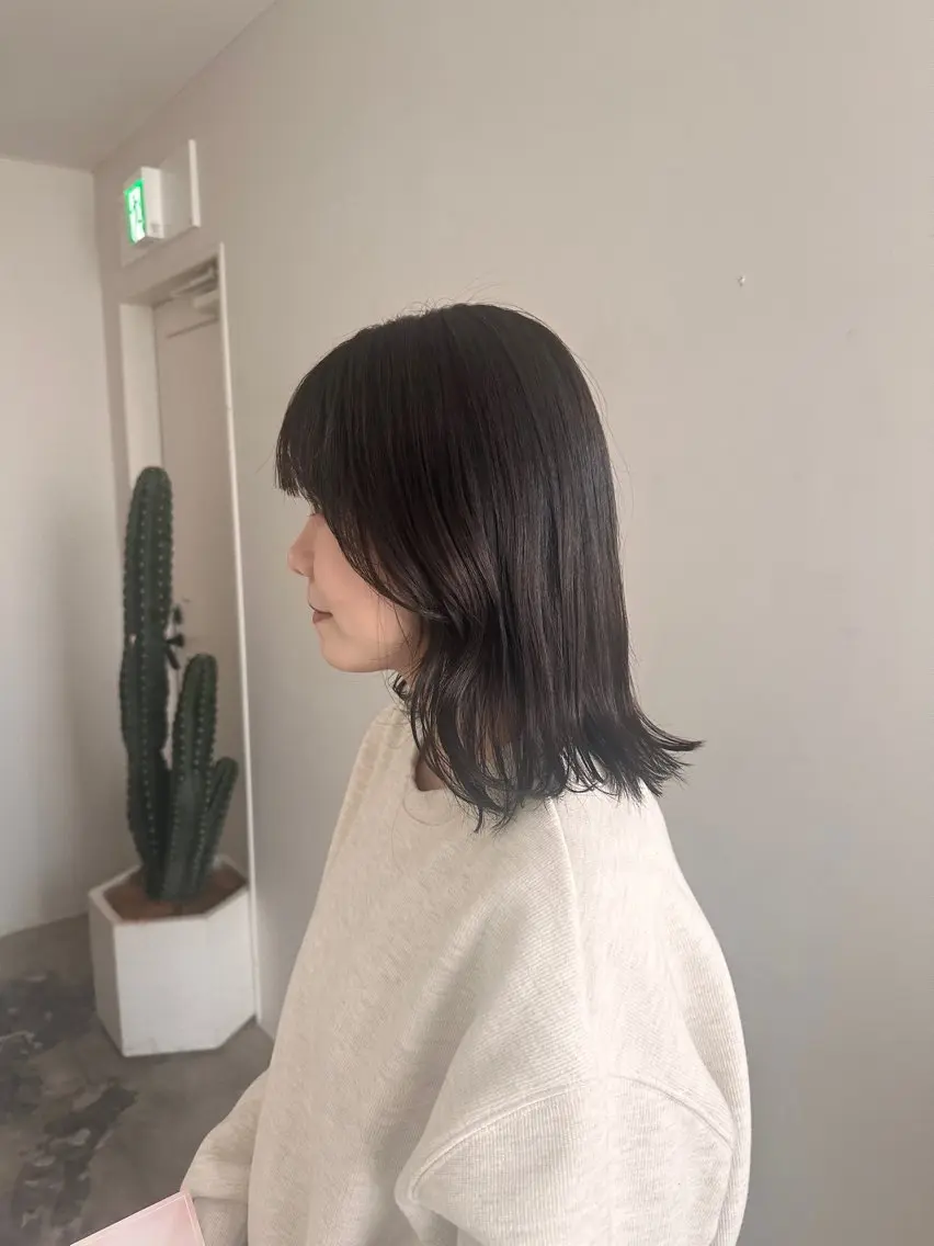 セミロング カラー 透明感カラー/顔周り レイヤー/髪質改善のヘアスタイル