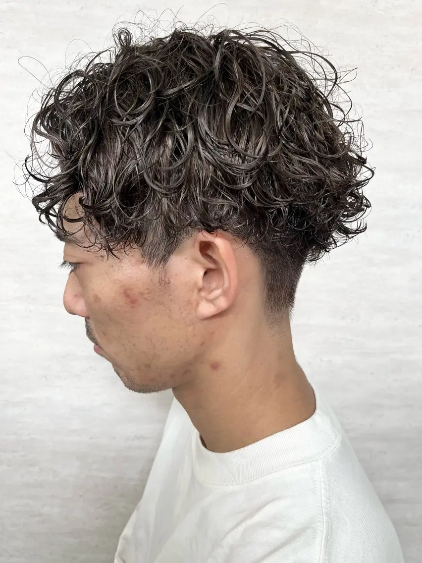 カラー パーマ メンズ カット パーマ メンズ特化✂︎ 稗田達也のヘアスタイル