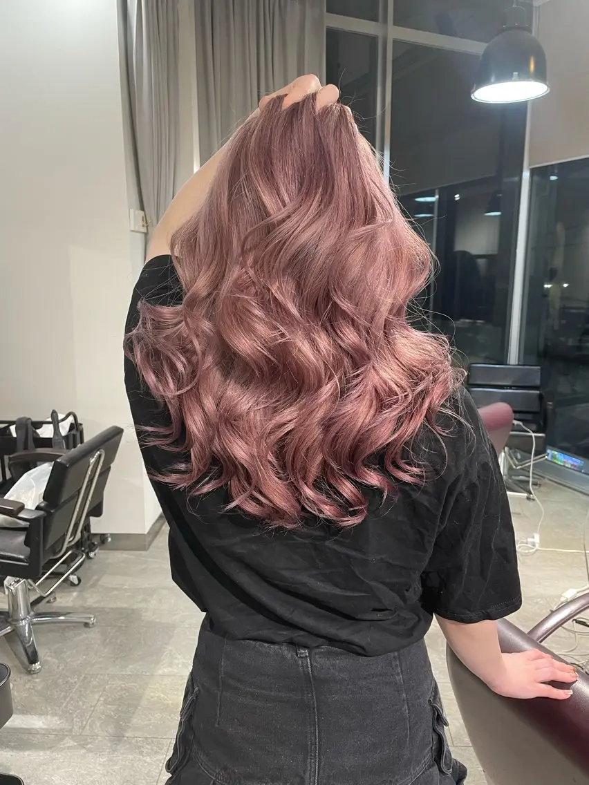ロング カラー カット ヘアカラー トリートメント ヘアセット 💜ハイトーン💛 マジカルかいちゃんのヘアスタイル