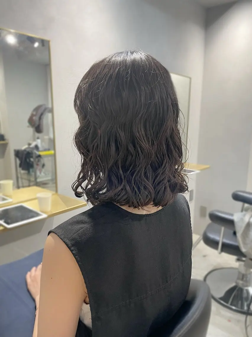 ミディアム カラー パーマ ミディアムパーマ カット ヘアカラー パーマ トリートメント 【表参道】Ruri デジタルパーマのヘアスタイル