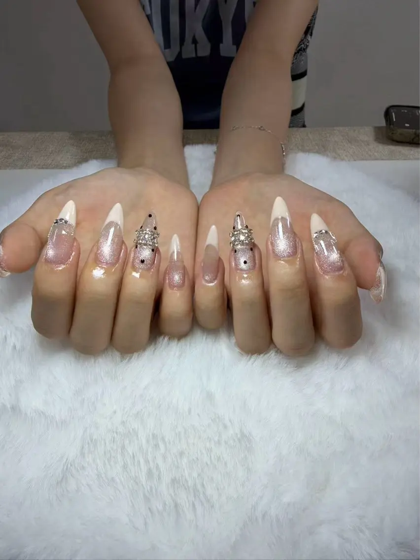 ネイル ハンドネイル U.mi Nail Salonのネイルデザイン