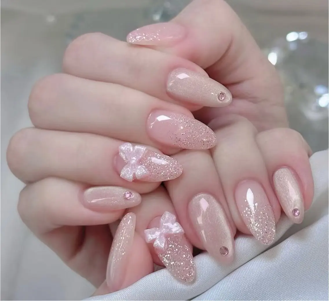 自爪オフ付き🎀リボン付き定額コース🎀色変えできます❣️の写真