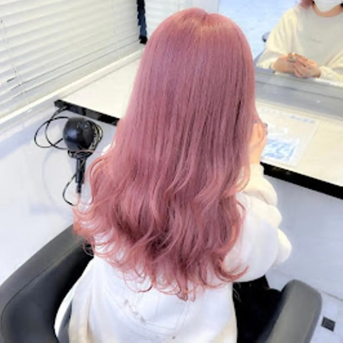 カラー 🪞［公式］ UNITED横浜🪞のヘアスタイル