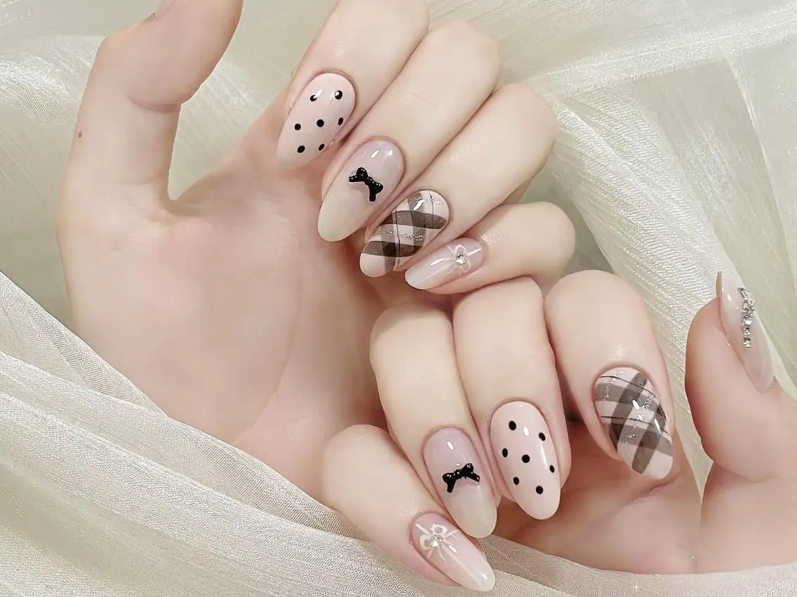 ネイル メンズ メンズ韓国風 オーロラネイル チークネイル 長さ出し フットネイル 【スカルプ専門店】 Naomi nailのネイルデザイン