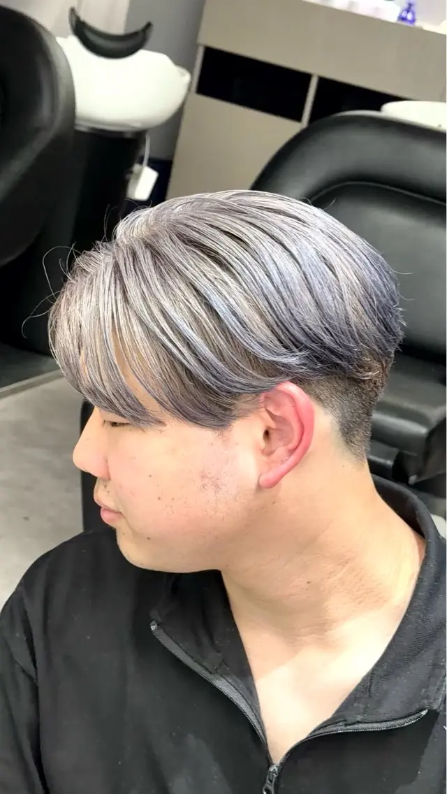 ショート ヘアカラー 酒井 剛喜のヘアスタイル