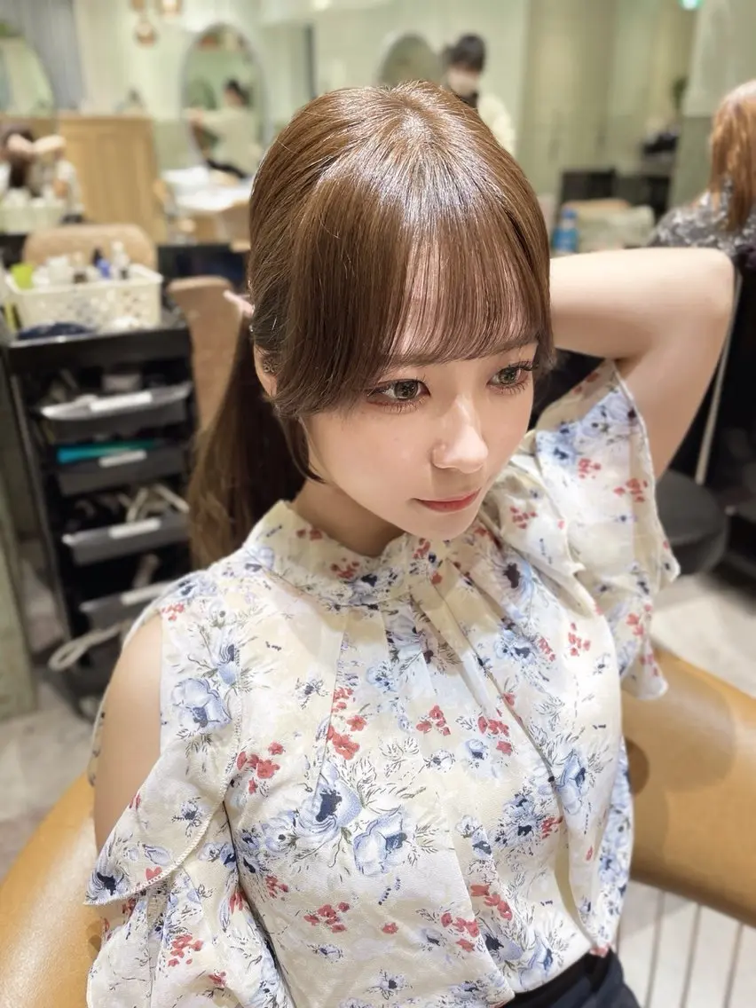 セミロング カラー ベージュカラー 黒髪 ブリーチ ブルーカラー ブルーブラック カット ヘアカラー トリートメント 木屋元一/透明感 /前髪/レイヤーのヘアスタイル