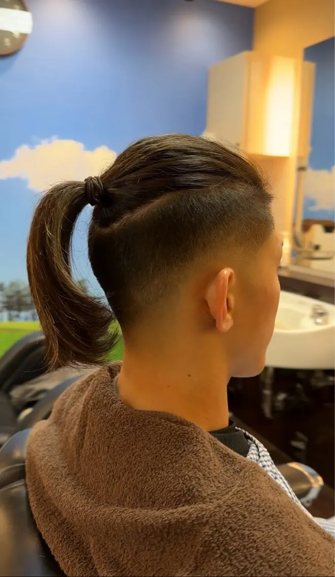 ミディアム 有田 光輝のヘアスタイル