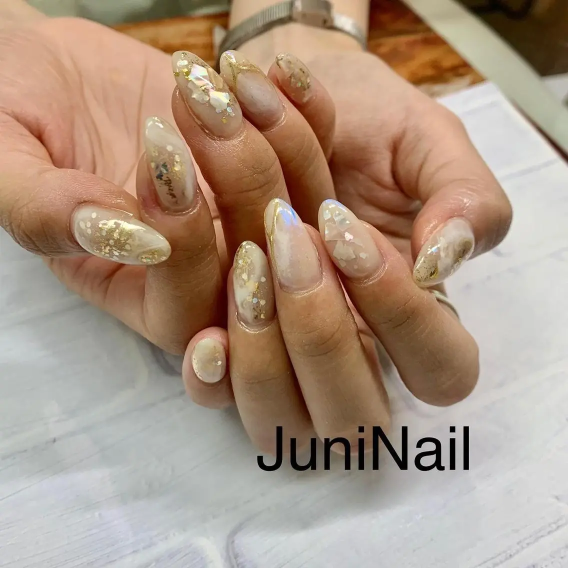 ネイル オーロラネイル クリアネイル フラッシュネイル フレンチネイル 氷ネイル・うるうるネイル ハンドネイル JuniNail 주니네일🇰🇷suのネイルデザイン