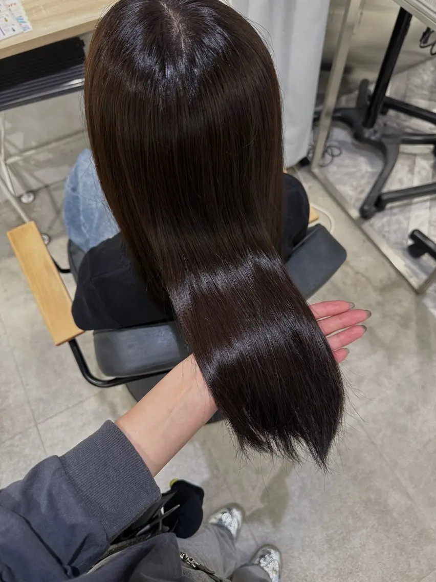 セミロング ヘアカラー 小原 有桜のヘアスタイル