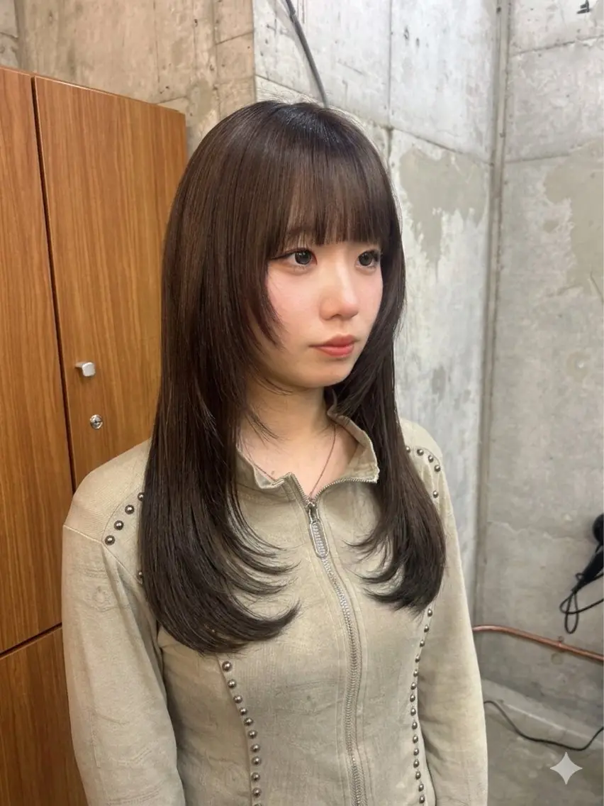 ロング カラー ブリーチ ブラウンカラー 透明感カラー ヘアカラー 顔周りレイヤー/ ふわあいりのヘアスタイル