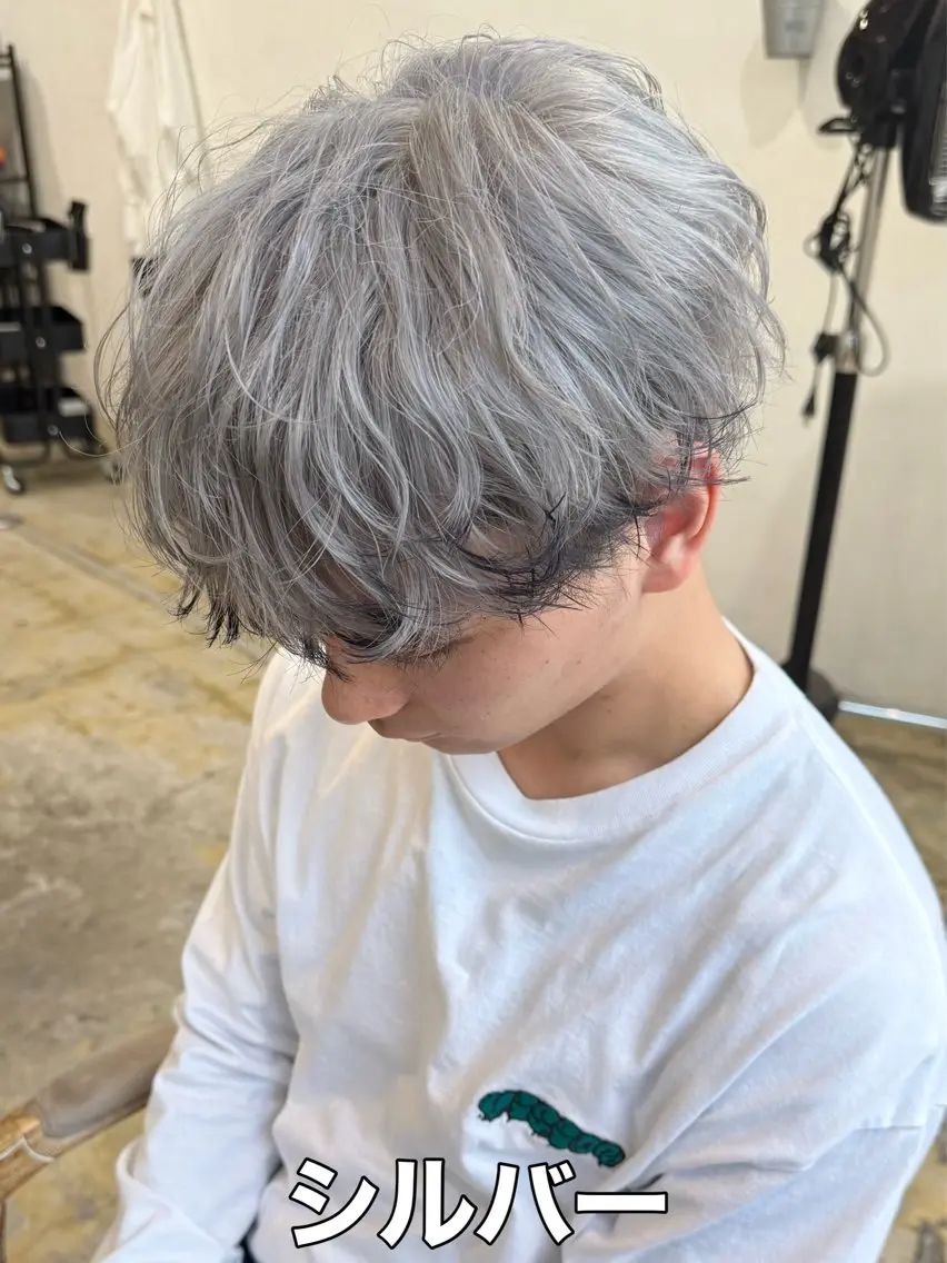 カラー メンズパーマ特化 三宅陸斗のヘアスタイル