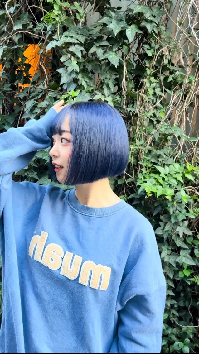 ショート カラー 切りっぱなしボブ 前下がりボブ ブルーカラー ボブ カット ヘアカラー トリートメント ヘアセット 【縮毛矯正ブリーチ】 MANATO🌈のヘアスタイル