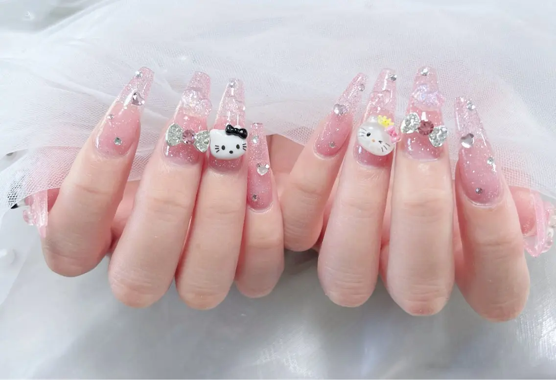 ネイル オーロラネイル クリアネイル フラッシュネイル ジェルネイル グラデーション ZUZU AMEE NAILのネイルデザイン