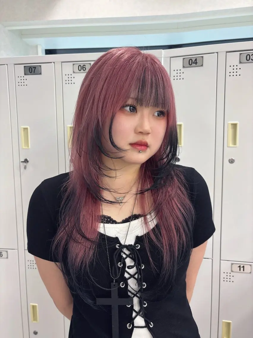 セミロング AIRI🦋ブリーチ /レイヤー🦋のヘアスタイル