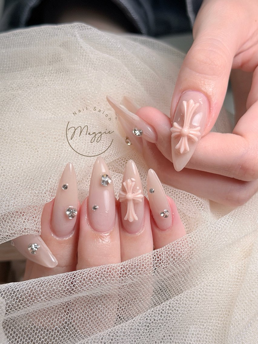 ネイル Maggie Nail🦩BiKiのネイルデザイン