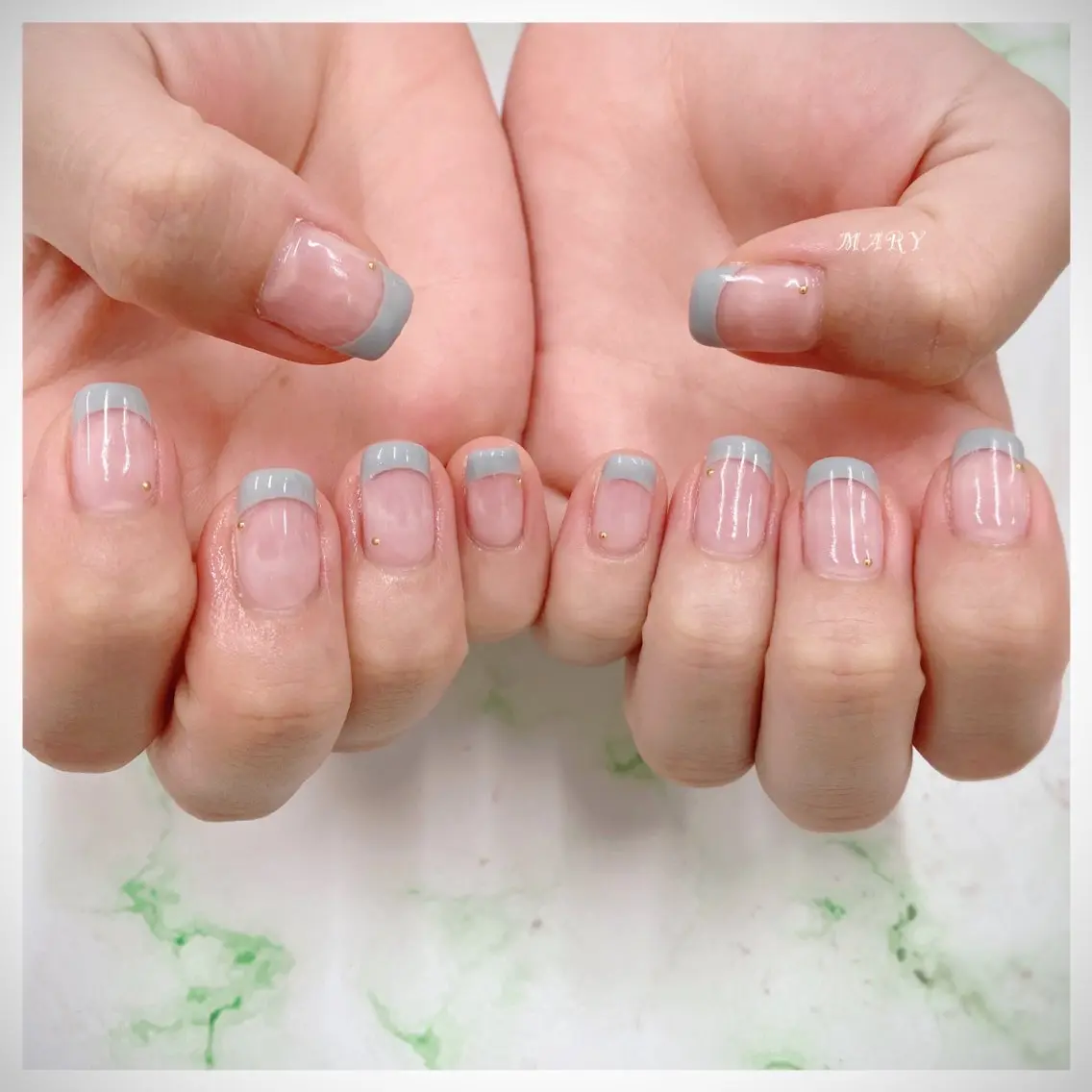 ネイル フレンチネイル 水色 ニュアンスネイル スクエアネイル ハンドネイル Mary nail .narumiのネイルデザイン
