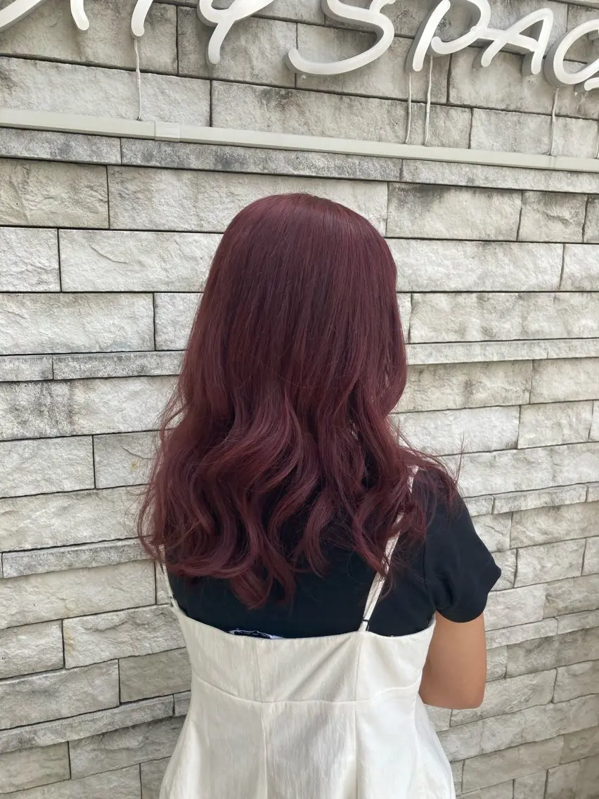 ロング カラー ブリーチ ブラウンカラー ピンクカラー ピンクブラウン ヘアセット ピンクカラー🎀 米津 美佑のヘアスタイル