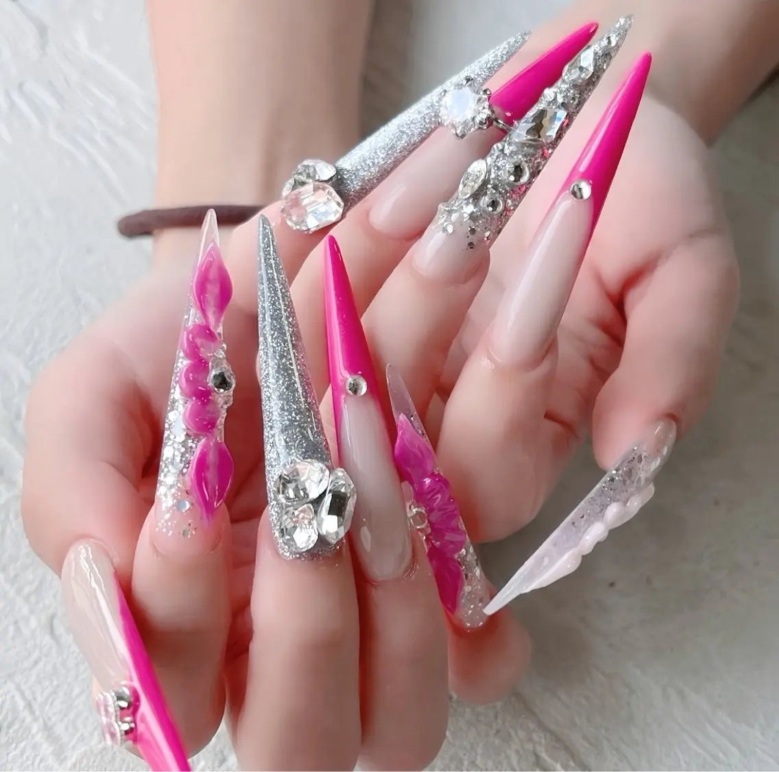ネイル オーロラネイル チークネイル 桜ネイル クリアネイル ドット ハンドネイル Rin Nail Shinokuboのネイルデザイン