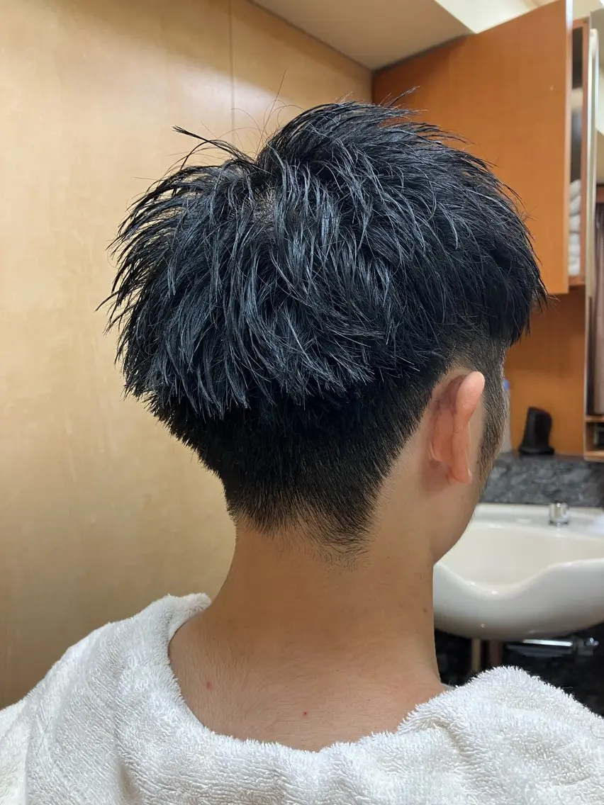 ショート メンズ SAKI SAKIのヘアスタイル