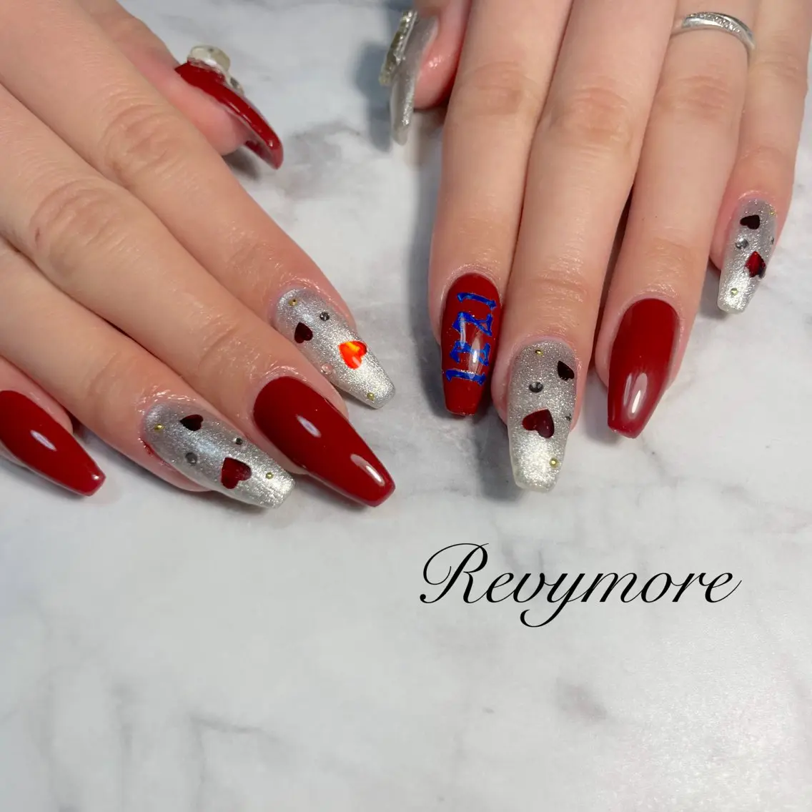 ネイル ジェルネイル ハート ニュアンスネイル オフィスネイル シンプルネイル nail salon Revymoreのネイルデザイン