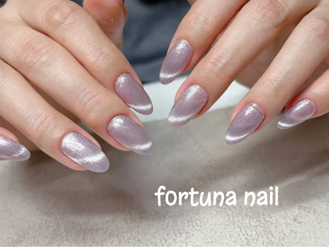 ネイル マグネットネイル Nail •Head スパFortunaのネイルデザイン