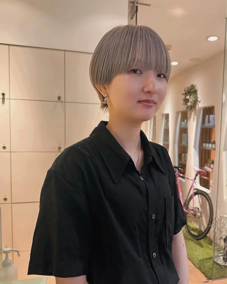 ショート カラー ハイトーンカラー 菱田 宏哉のヘアスタイル
