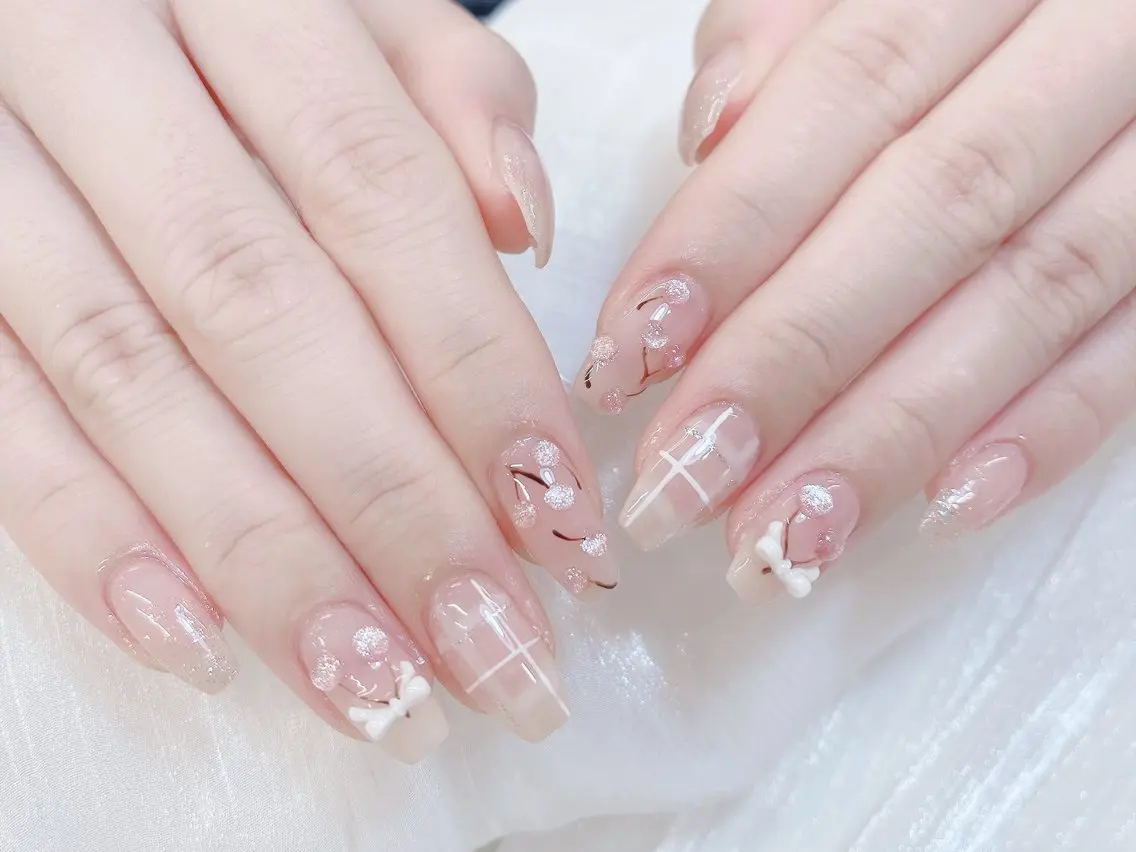 ネイル チークネイル 成人式 フレンチネイル グラデーション 氷ネイル・うるうるネイル ハンドネイル DUO MI nail salonのネイルデザイン